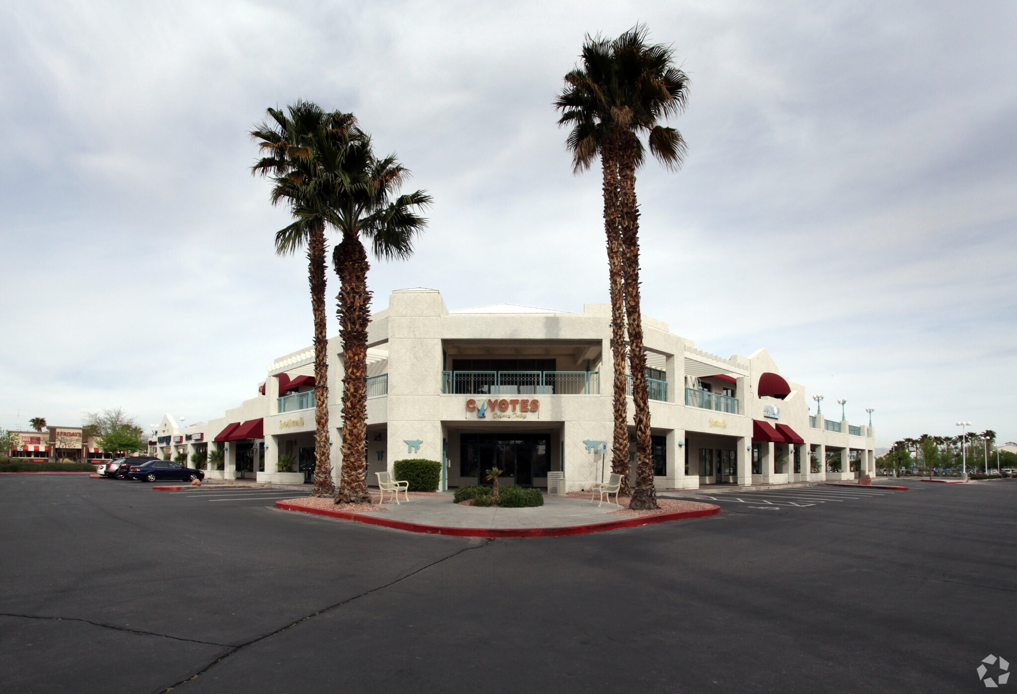 4300 E Sunset Rd, Henderson, NV à louer Photo du bâtiment- Image 1 de 20