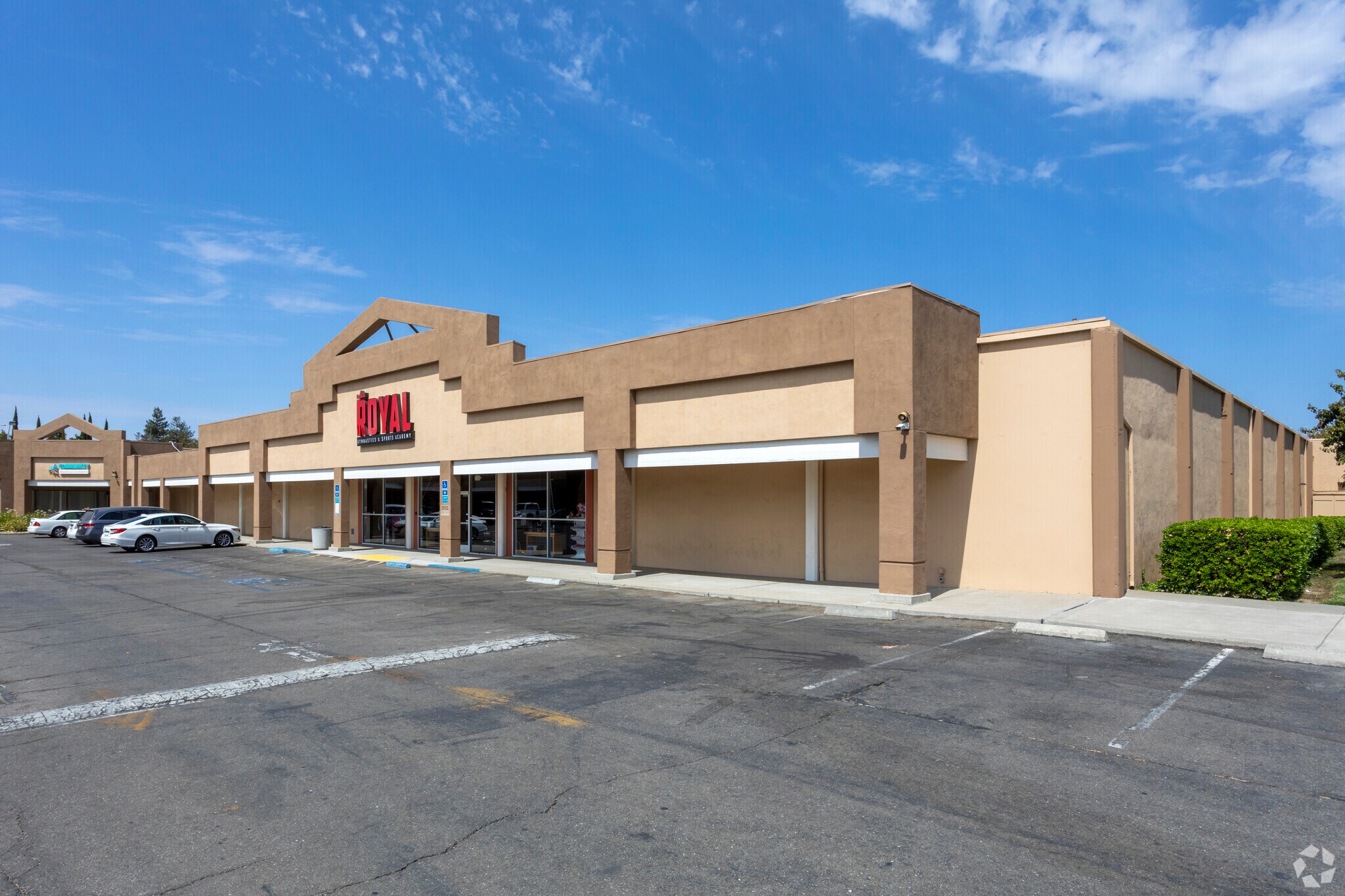 2321 N Tracy Blvd, Tracy, CA for lease Primary Photo- Image 1 of 10