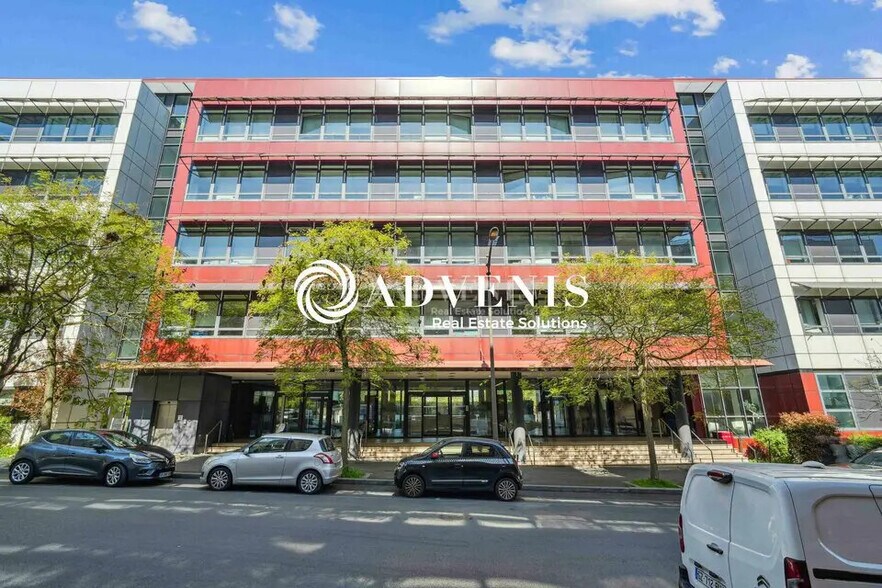 Bureau dans Rosny-sous-Bois à louer - Photo du bâtiment - Image 1 de 12