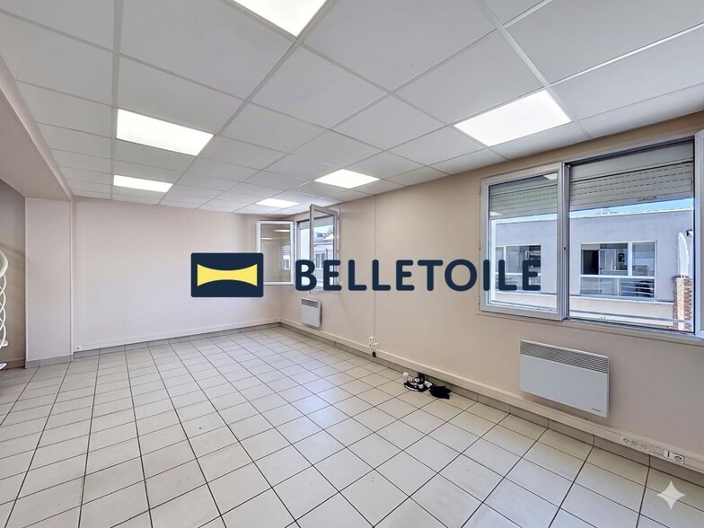 Office in Saint-Maur-des-Fossés for lease - Interior Photo - Image 3 of 16