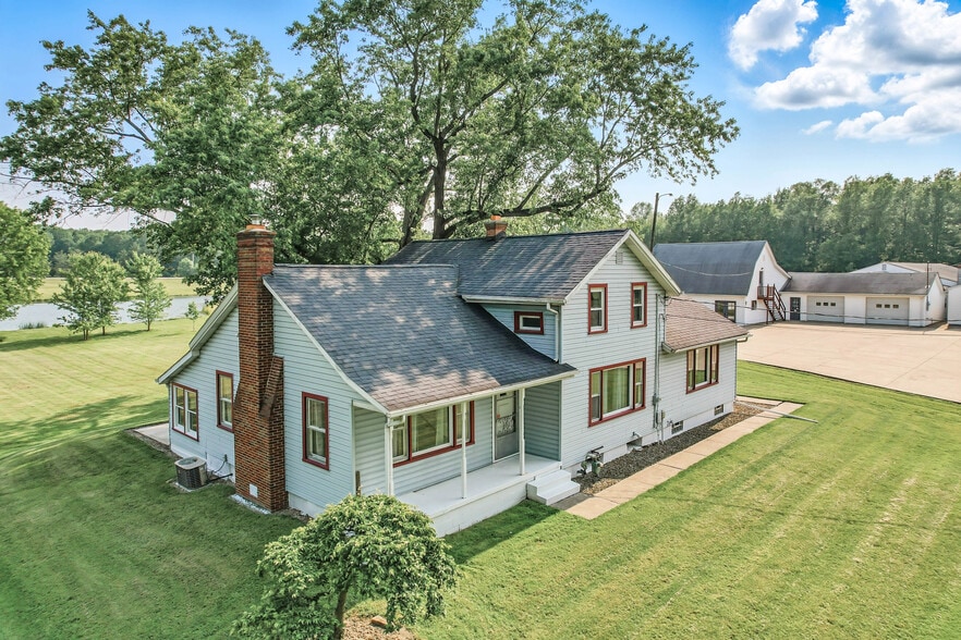 4085 / 4086 State Route 422, Southington, OH à vendre - Photo du bâtiment - Image 3 de 49