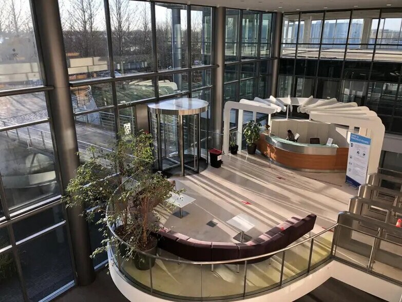229 Rue De La Belle Etoile, Roissy-en-France à louer - Photo du bâtiment - Image 3 de 10