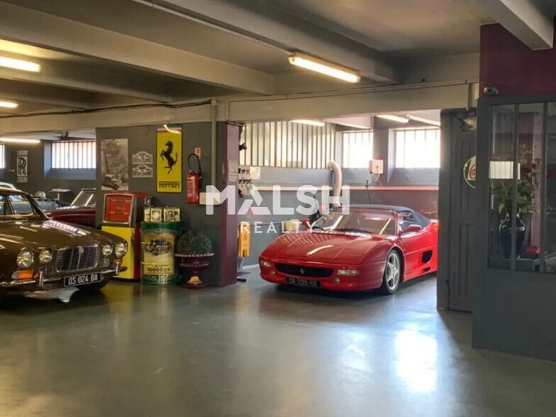 Commerce de détail dans Lyon à vendre - Photo du bâtiment - Image 2 de 20