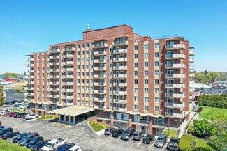 Plus de détails pour 2100 E High St, Springfield, OH - Bureau/Commerce de détail à louer