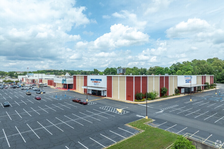 7201 B Aaron Aronov Dr, Fairfield, AL for sale - Primary Photo - Image 1 of 12