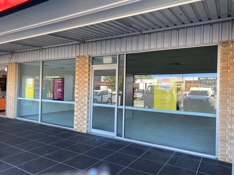 18 Kremzow Rd, Brendale for lease - Building Photo - Image 2 of 7
