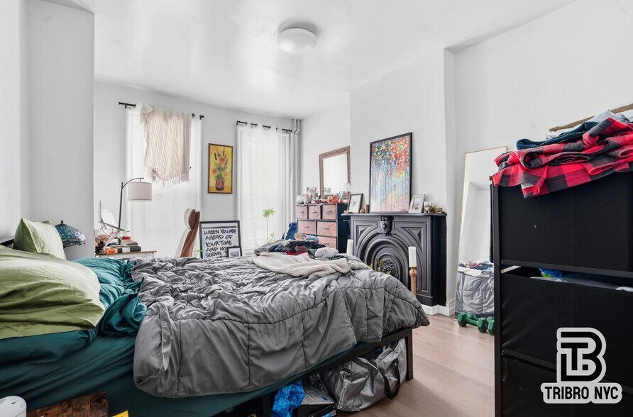 126 Hall St, Brooklyn, NY à vendre - Photo intérieure - Image 3 de 23