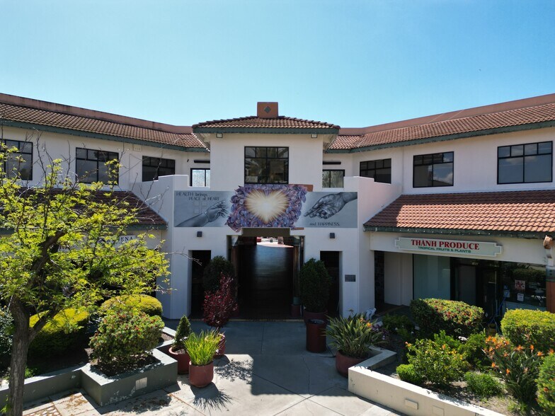 1710-1834 Tully Rd, San Jose, CA à louer - Photo du bâtiment - Image 3 de 10