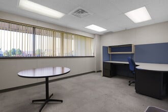 535 Enterprise Dr, Lewis Center, OH for sale Interior Photo- Image 2 of 15