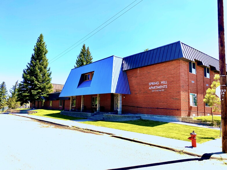 229 2nd Ave SE, Cut Bank, MT for sale - Building Photo - Image 2 of 46