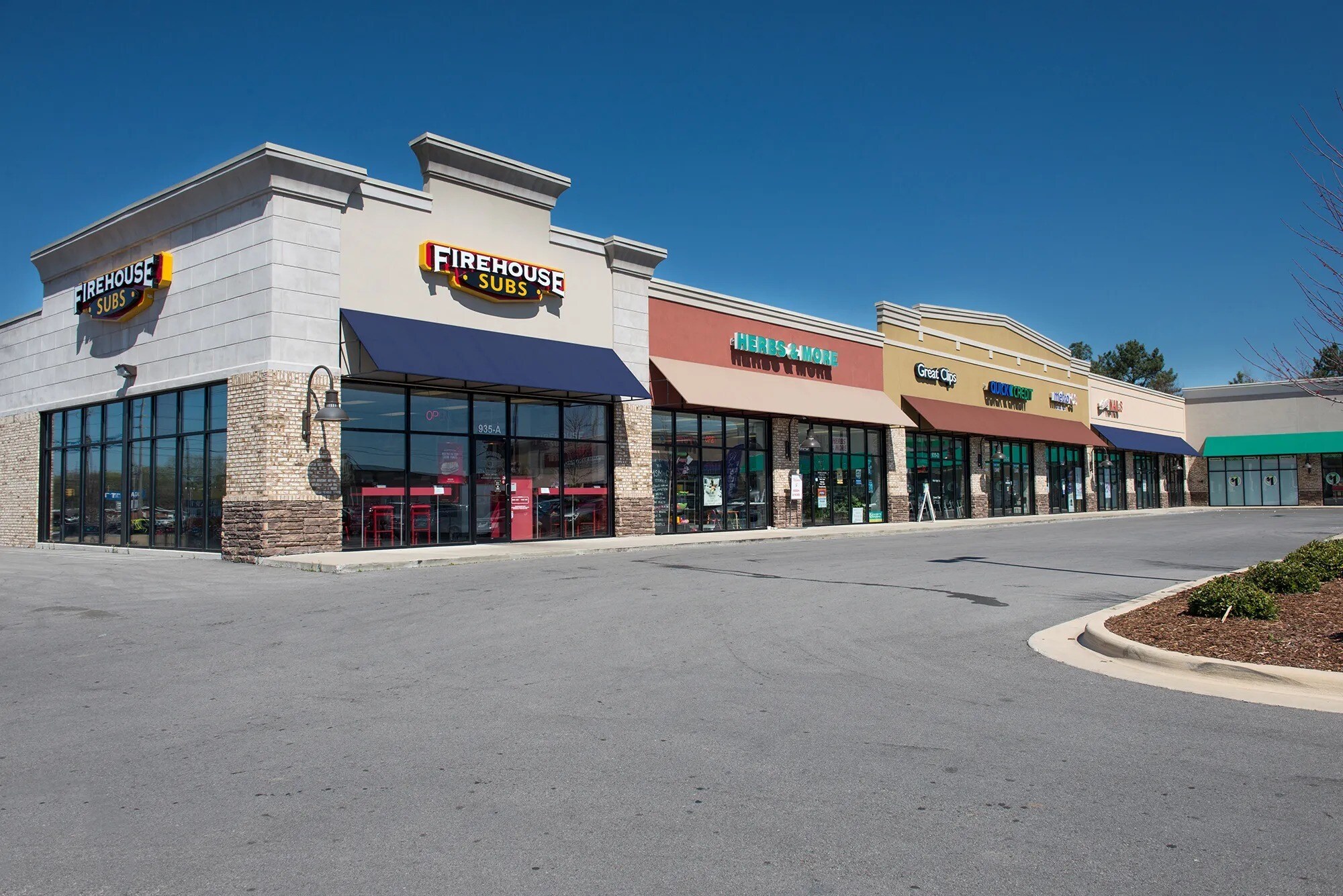 935 Us Highway 72 E, Athens, AL for lease Building Photo- Image 1 of 4