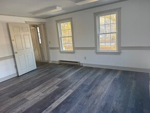 480 Route 6A, East Sandwich, MA à louer Photo intérieure- Image 1 de 4