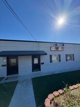 1044-1046 Westside Dr, Greensboro, NC for lease Interior Photo- Image 2 of 16