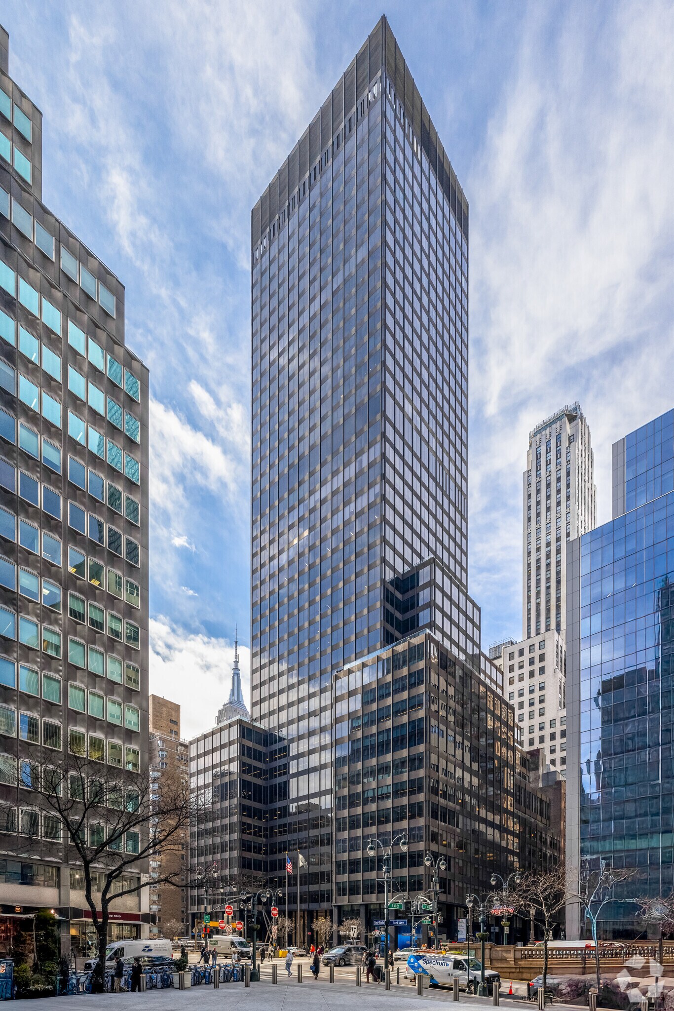 90 Park Ave, New York, NY à louer Photo du bâtiment- Image 1 de 15