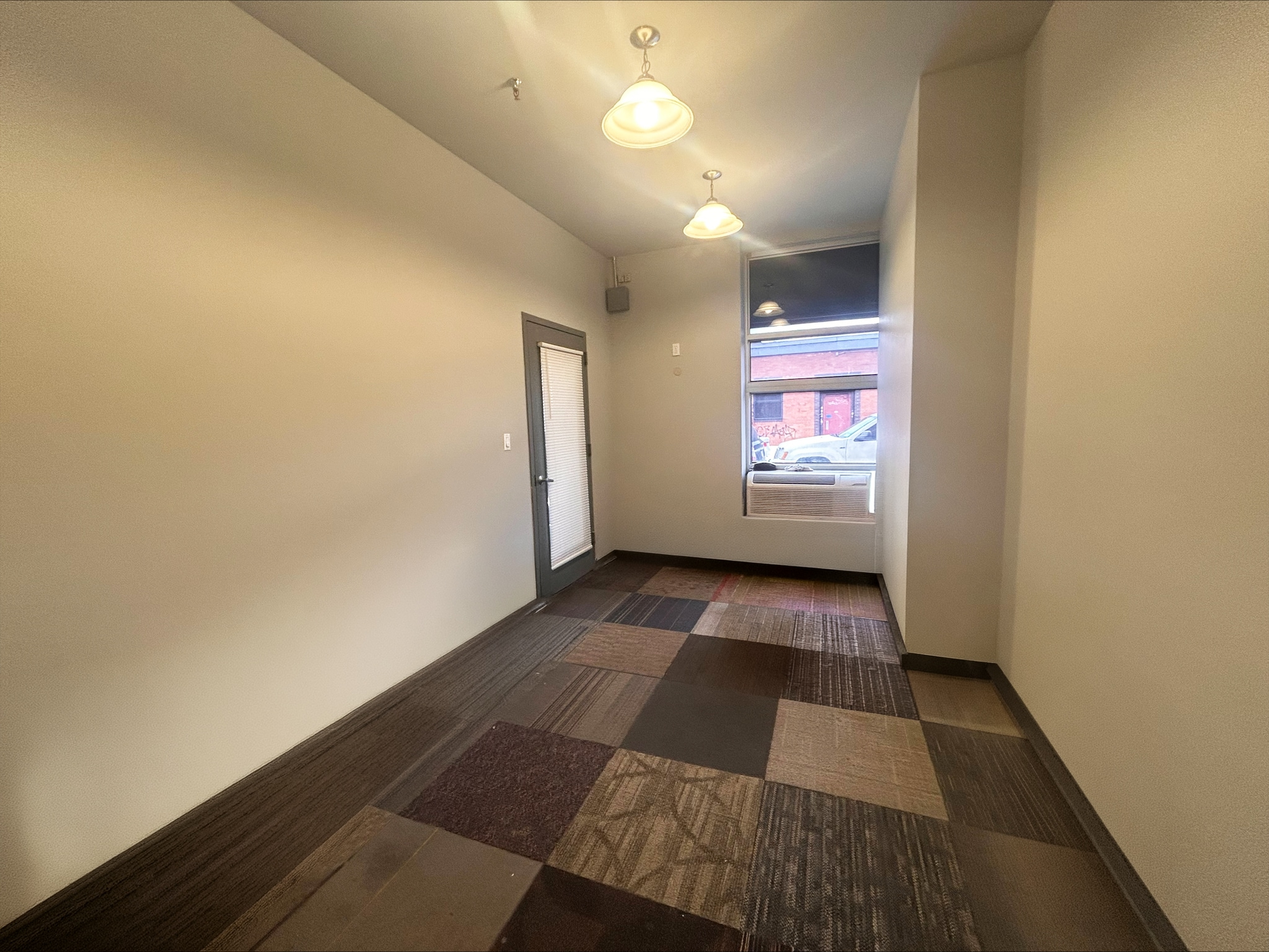 33-20 55th St, Woodside, NY for lease Interior Photo- Image 1 of 3