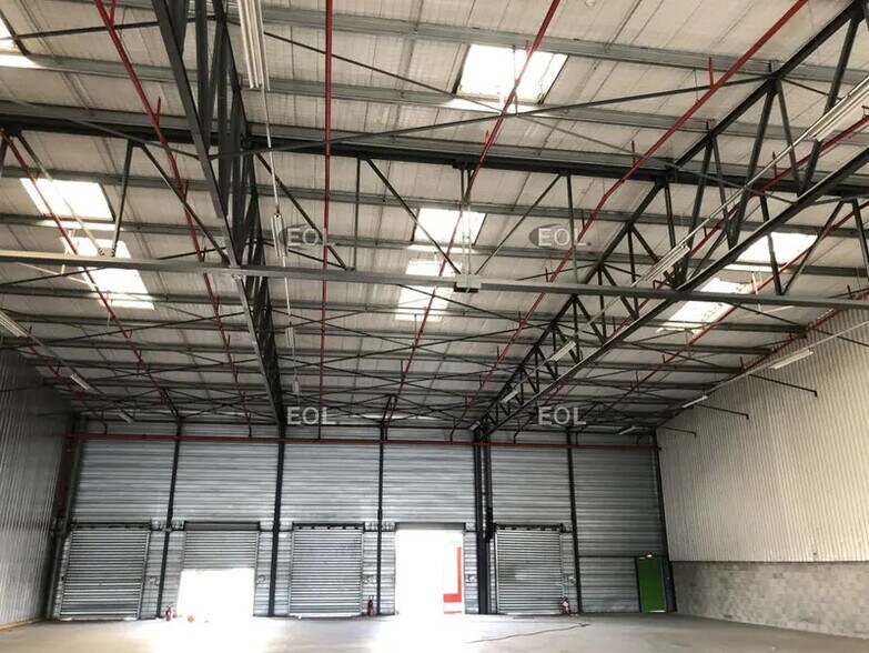 Industrial in Mions for lease - Interior Photo - Image 1 of 1