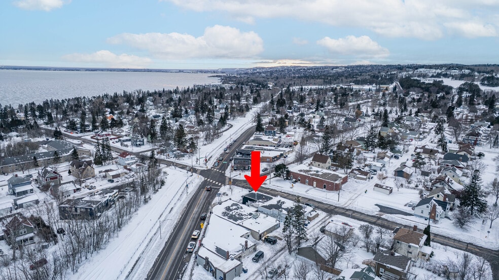 4501 E Superior St, Duluth, MN à vendre - Photo du bâtiment - Image 3 de 22