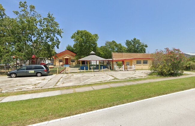 Plus de détails pour 370 N Banana River Dr, Merritt Island, FL - Commerce de détail à vendre