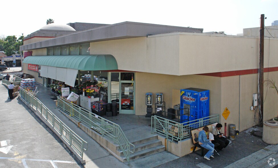 9467 W Olympic Blvd, Beverly Hills, CA à vendre - Photo du bâtiment - Image 3 de 6