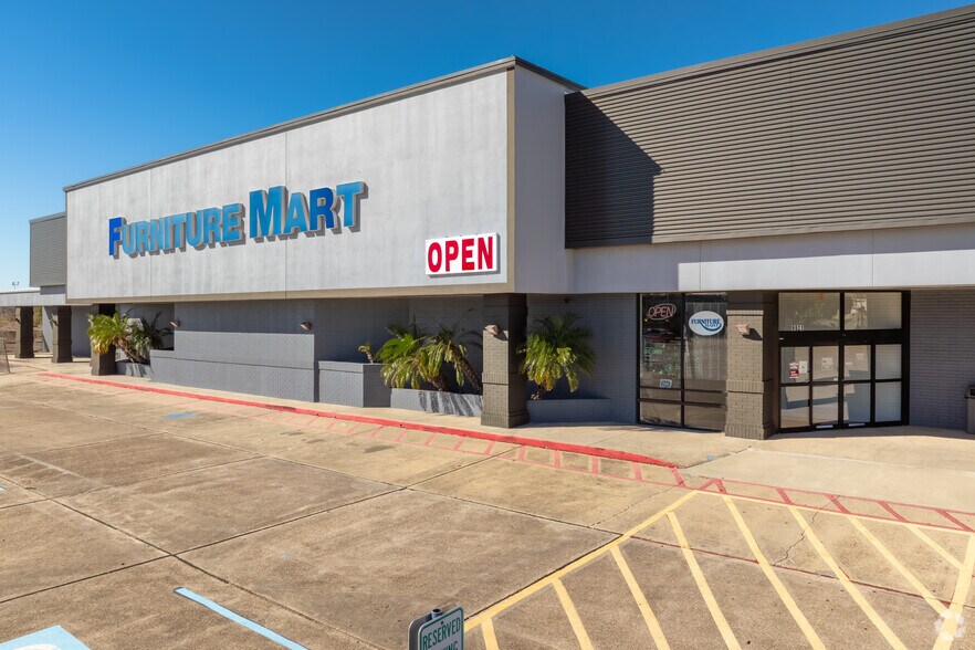 9921 I-10 Service Rd, New Orleans, LA à louer - Photo du bâtiment - Image 3 de 7