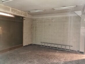 Retail in Manresa, Barcelona for lease Interior Photo- Image 1 of 4