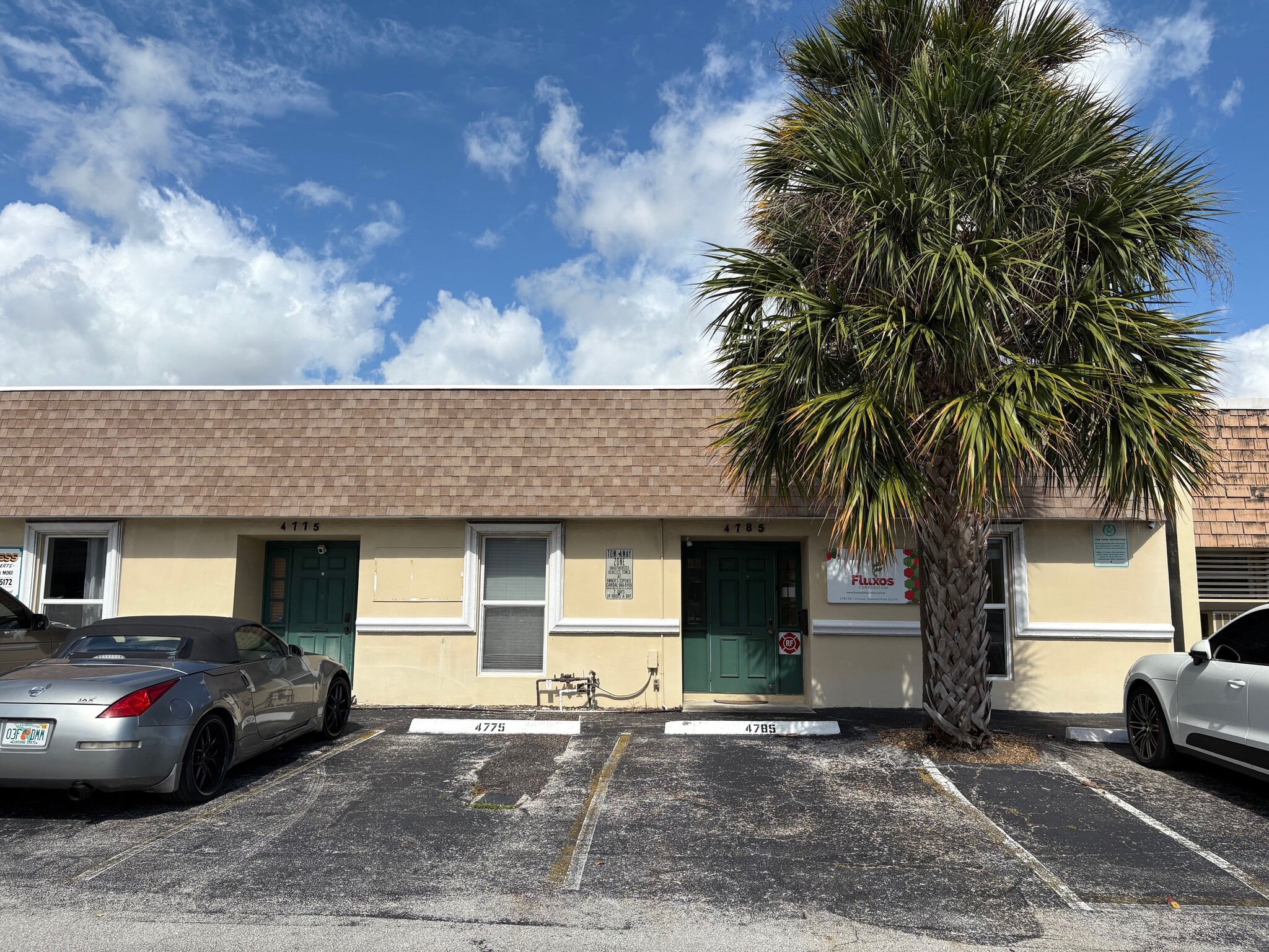 4530-4534 NE 11th Ave, Oakland Park, FL for lease Building Photo- Image 1 of 12
