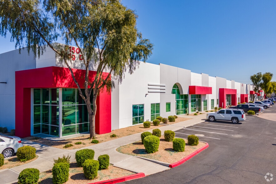 7150 W Roosevelt St, Phoenix, AZ à louer - Photo du bâtiment - Image 3 de 18