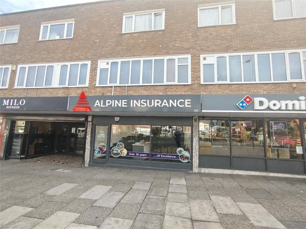 252 London Rd, Benfleet for lease Building Photo- Image 1 of 13