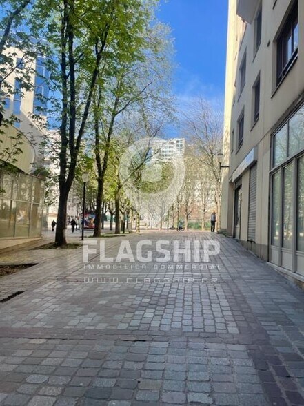 Commerce de détail dans Paris à vendre - Photo du bâtiment - Image 2 de 2