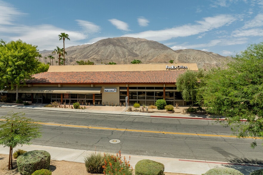 72790 El Paseo, Palm Desert, CA à vendre - Photo du bâtiment - Image 3 de 5