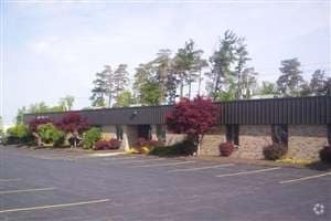 144 Metro Park, Rochester, NY à louer - Photo du bâtiment - Image 2 de 6