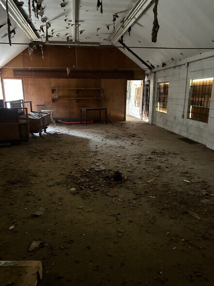 28075 Joy rd, Westland, MI à vendre - Photo du bâtiment - Image 3 de 3