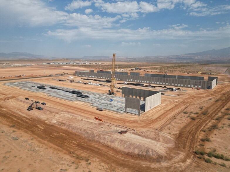 Southern Parkway, Saint George, UT à louer - Photo du bâtiment - Image 2 de 6