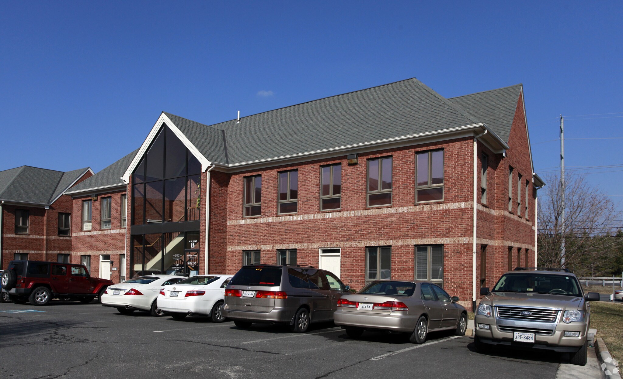 2 Cardinal Park Dr, Leesburg, VA à vendre Photo du bâtiment- Image 1 de 13