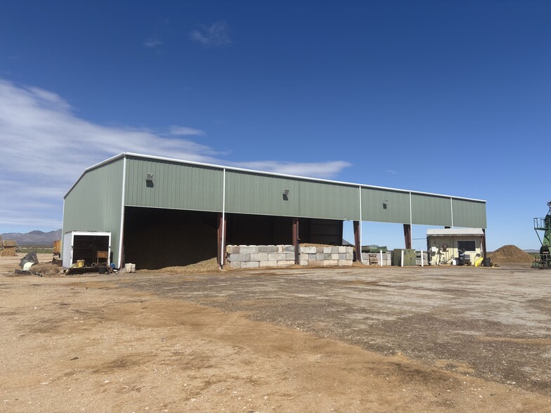 89370 Two Hawk Rd, Baker, CA for sale - Primary Photo - Image 1 of 4
