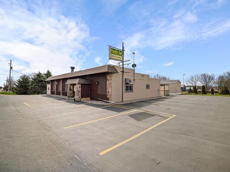 6619 County Road F, Newton, WI for sale - Building Photo - Image 1 of 1