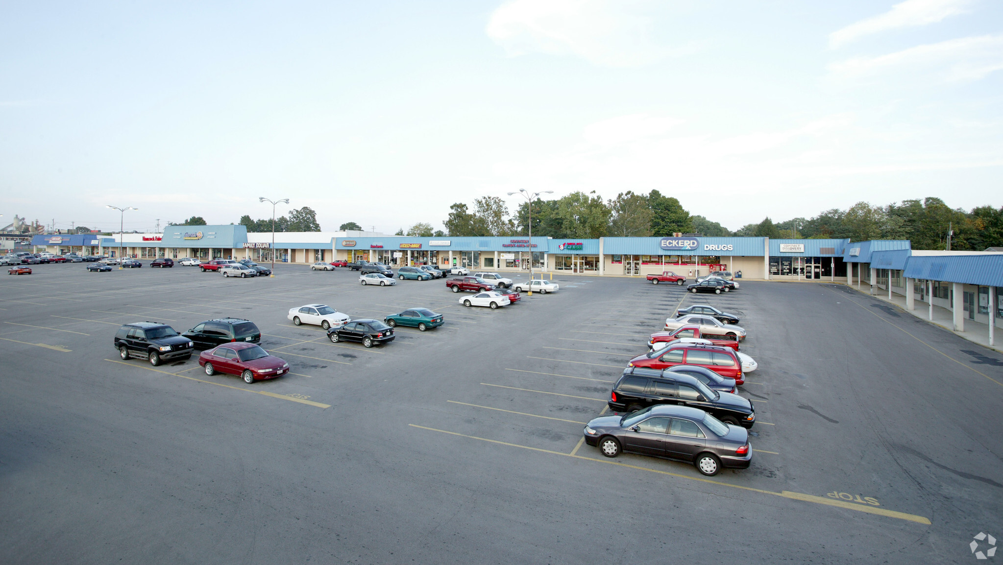 116-138 S Willow Ave, Cookeville, TN for sale Primary Photo- Image 1 of 1