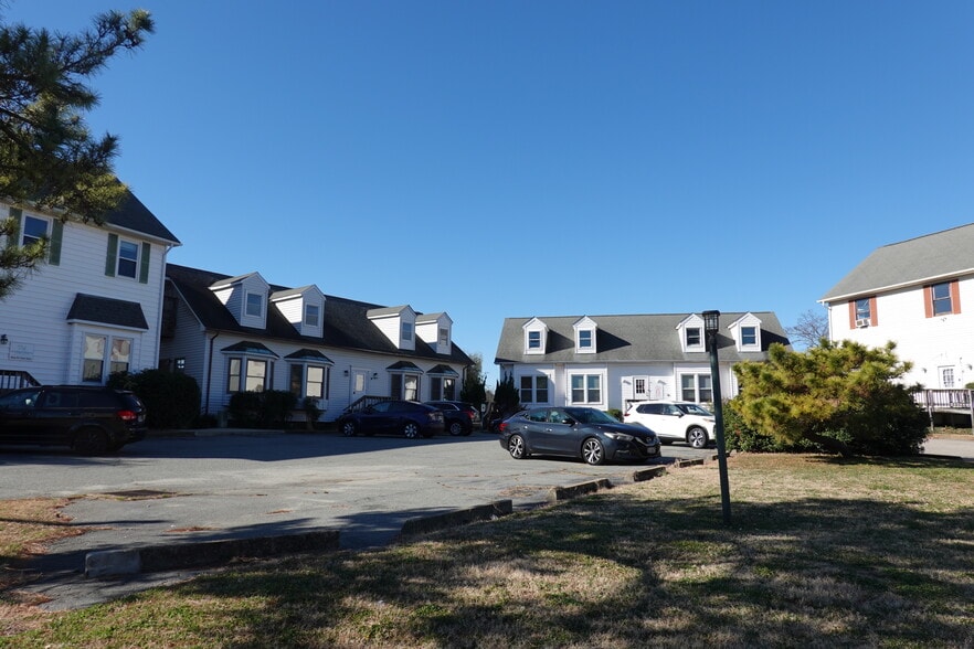 100 Bridge St, Hampton, VA for lease - Building Photo - Image 3 of 21