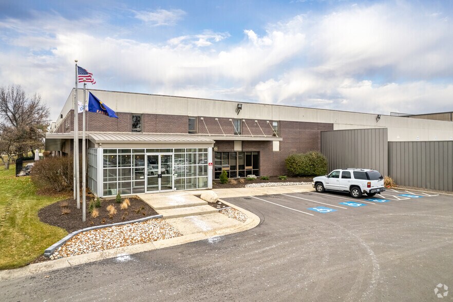 9200-9220 Cody St, Overland Park, KS à louer - Photo du bâtiment - Image 2 de 2