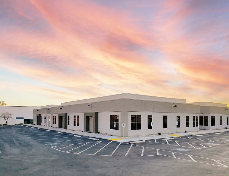 2441 Tech Center Ct, Las Vegas, NV for sale - Primary Photo - Image 1 of 11