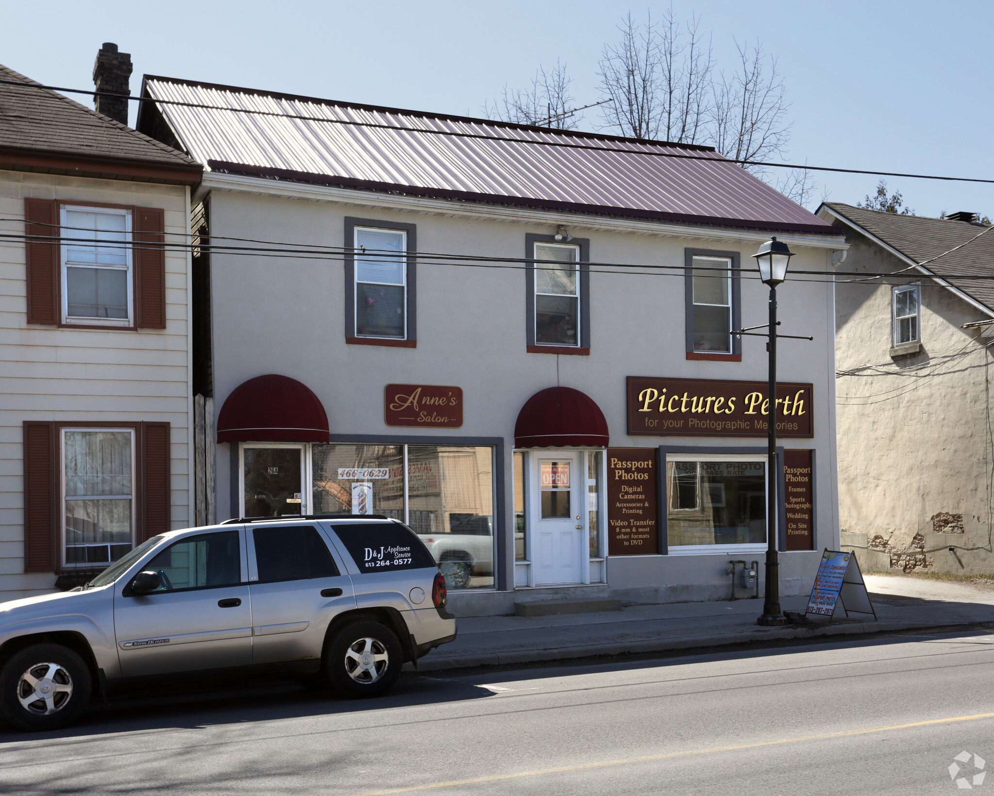 26 Wilson St W, Perth, ON for sale Primary Photo- Image 1 of 12