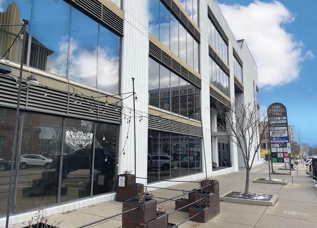 456 Fulton St, Peoria, IL for sale Building Photo- Image 1 of 34