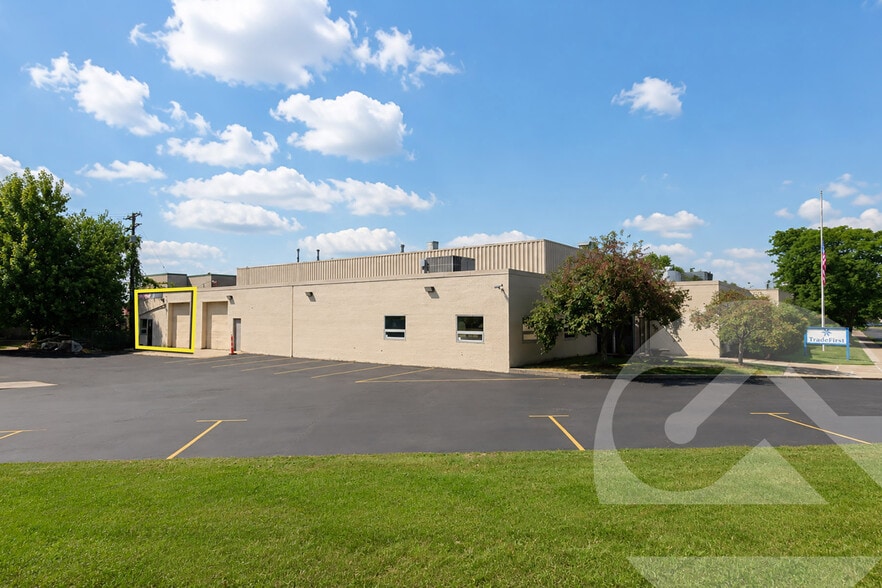 23100-23200 Coolidge Hwy, Oak Park, MI à louer - Photo principale - Image 1 de 8