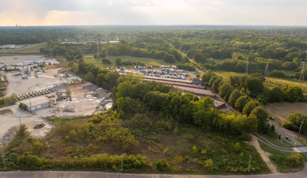 9325 Macon Rd, Cordova, TN à vendre - Photo du bâtiment - Image 2 de 4