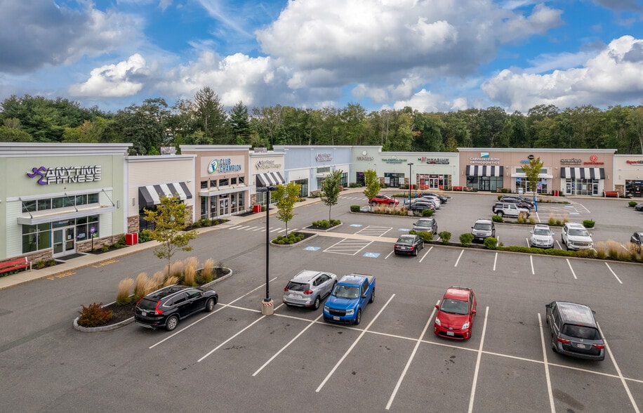 10010 Shops Way, Northborough, MA for lease - Building Photo - Image 3 of 11