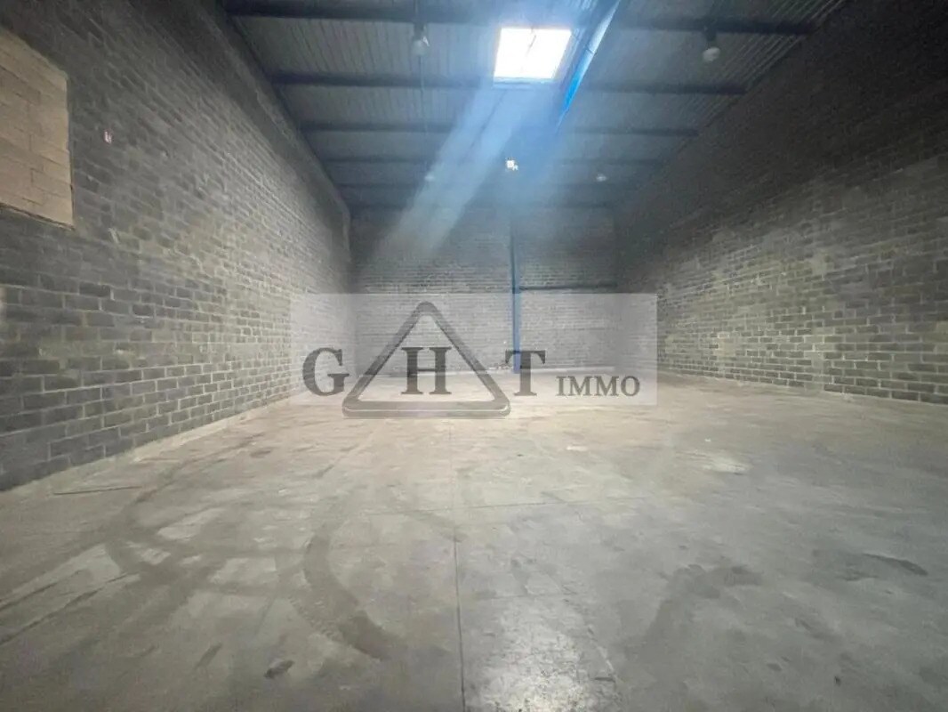 Office in Gennevilliers for lease Interior Photo- Image 1 of 10