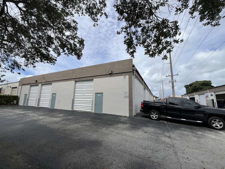 18700 SW 108th Ave, Cutler Ridge, FL for lease - Building Photo - Image 2 of 3