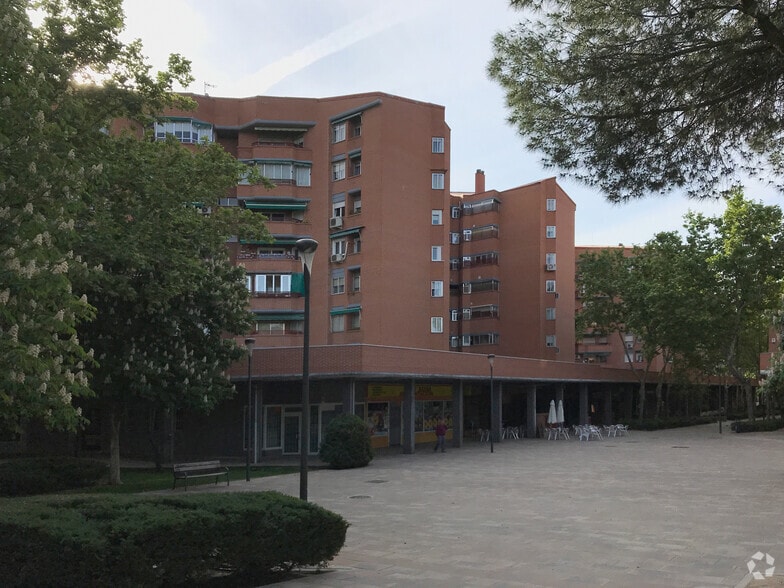 Sector Oficios, 29, Tres Cantos, Madrid for sale - Building Photo - Image 2 of 43