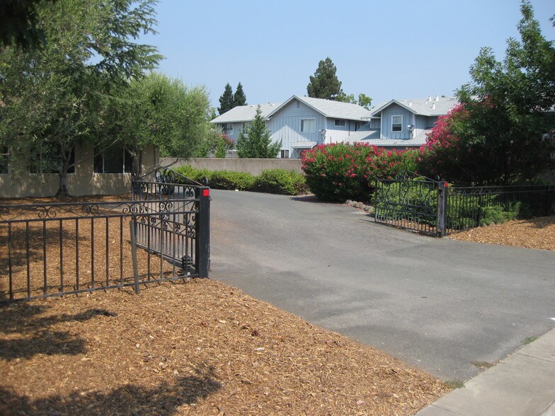 1247 Broadway, Sonoma, CA à louer - Photo du bâtiment - Image 2 de 64