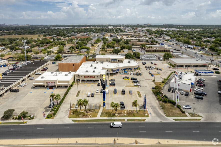 4750 S Padre Island Dr, Corpus Christi, TX for lease - Building Photo - Image 2 of 4